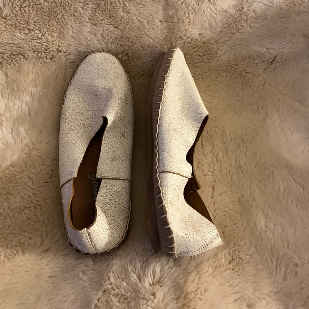 Free People Women’s Brand New with Box Leather Flats White Size 41 (US 10)